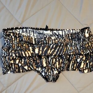 Simon Chang Black, White, and Gold Patterned Bathing Suit Shirt Bottom